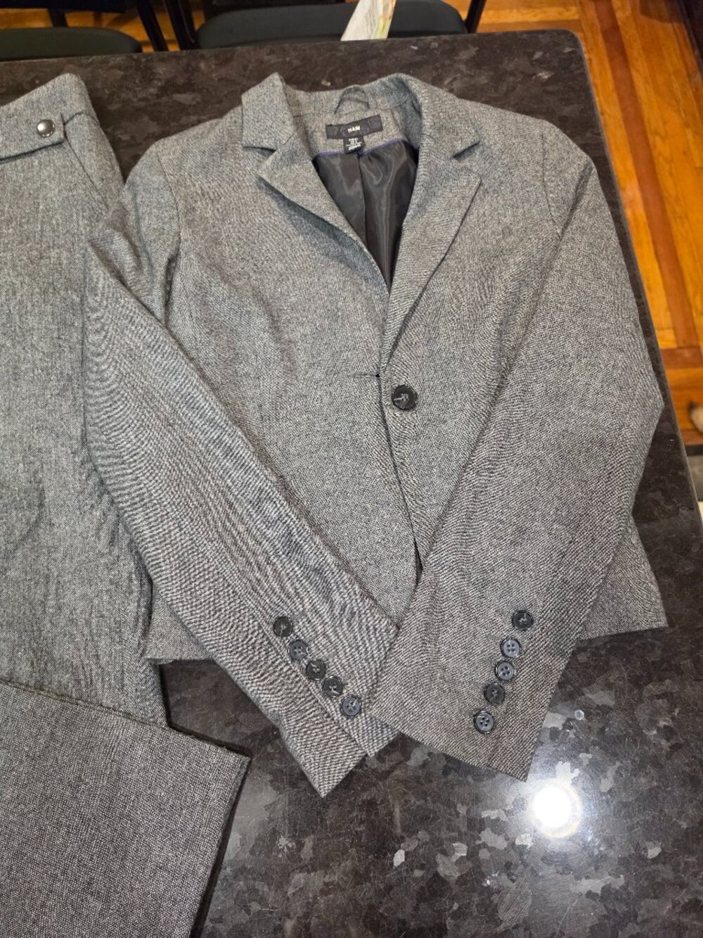 H&M Women's Heather Grey Blazer & Straight Leg Ankle Pant Lined Suit